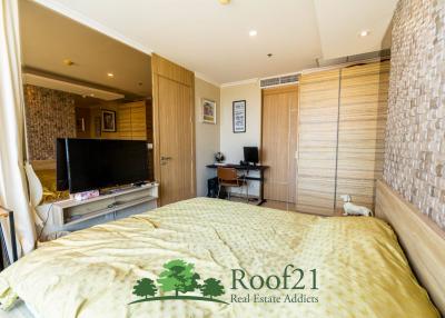 Rear Item Beautiful 2 Bedrooms, Corner Unit , Jomtien Beach,  Pattaya CB-0471Y