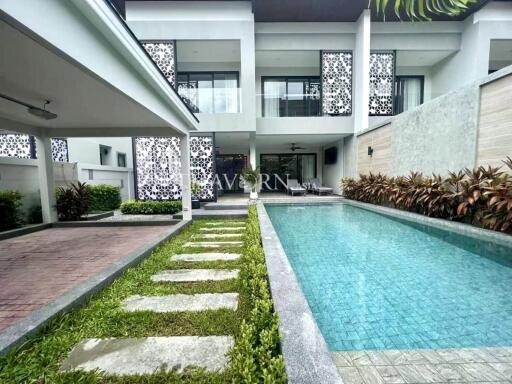 House For sale 4 bedroom 230 m² with land 259 m² in Serenity Villa, Pattaya