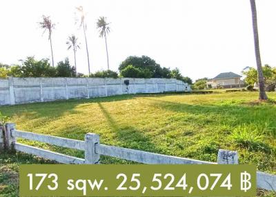 Beautiful land in the project, special price, Baantalay Pattaya, Bang Saray, Sattahip.