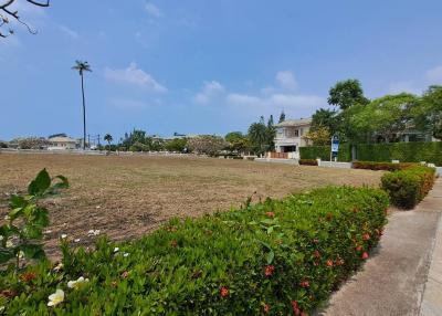 Beautiful land in the project, special price, Baantalay Pattaya, Bang Saray, Sattahip.