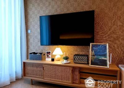 2-BR Condo at Life Asoke near ARL Makkasan