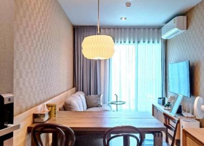 2-BR Condo at Life Asoke near ARL Makkasan