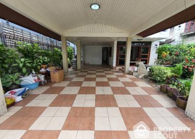 3-BR House in Sam Sen Nok