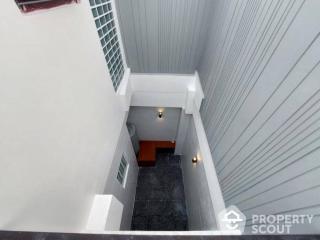 3-BR Townhouse near BTS Bang Chak