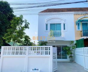 3 Bedrooms Townhouse Nong Pla Lai H011681