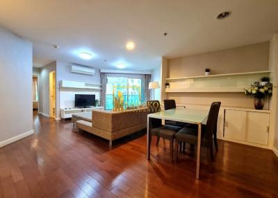 Belle Grand  Modern 2 Bedroom Condo With Large Kitchen