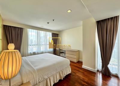 Beautiful 3 Bedroom Serviced Apartment in Popular Langsuan