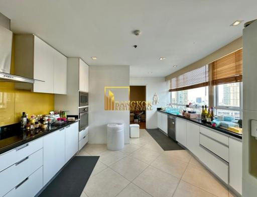 Incredible 4 Bedroom Penthouse Serviced Apartment in Prime Area