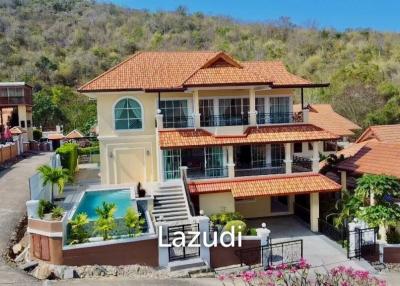 Emerald Heights : 3 Storey 5 Bedroom Pool Villa