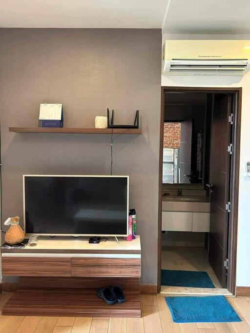 1 Bedroom Condo for Rent at The Astra