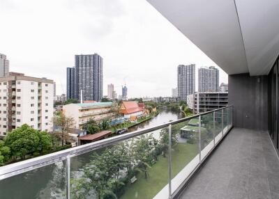 Condo for Rent at Park Court Sukhumvit 77