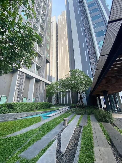 Condo for Rent at Ceil by Sansiri