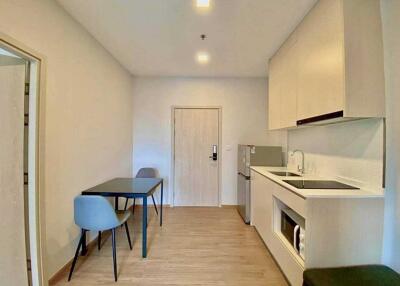 Condo for Rent at Metris Rama 9-Ramkumhang