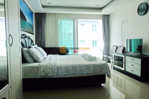 คอนโดนี้มี ห้องสตูดิโอ้  อยู่ในโครงการ คอนโดมิเนียมชื่อ Cosy Beach View 