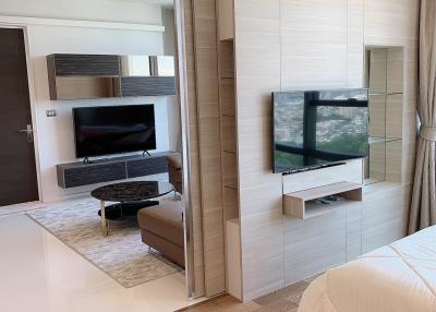 Luxury 1 BEDROOM for sale in Sathorn