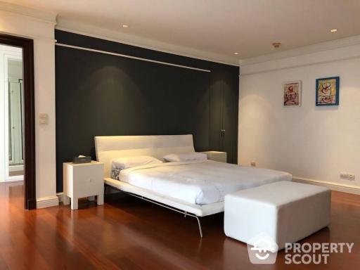 4-BR Condo at Las Colinas near BTS Asok