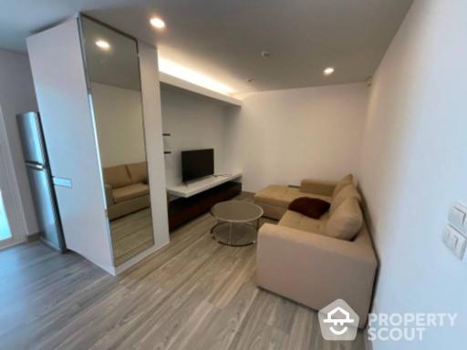 1-BR Condo at The Bangkok Sathorn-Taksin near BTS Krung Thon Buri