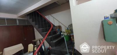 4-BR Townhouse near MRT Huai Khwang