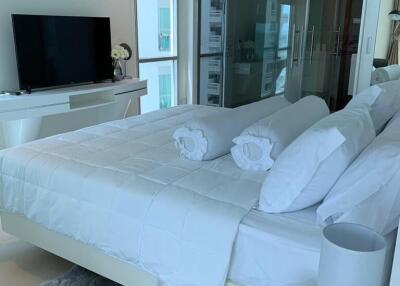 1 Bedrooms @ Sands Condominum