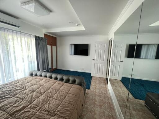 1 Bedrooms @ Siam Oriental