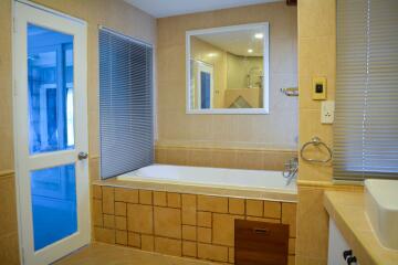 1 Bedrooms @ Baan Suan Lalana