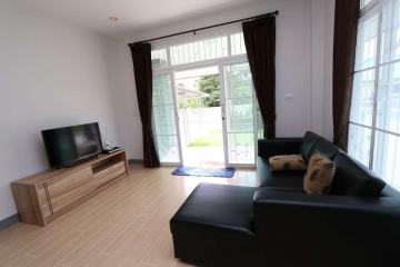 Fully furnished 2 bed single-storey house to rent