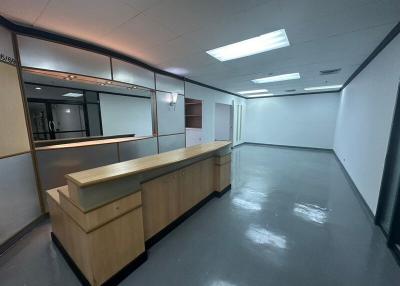 For Rent Bangkok Office Nang Linchi Yan Nawa