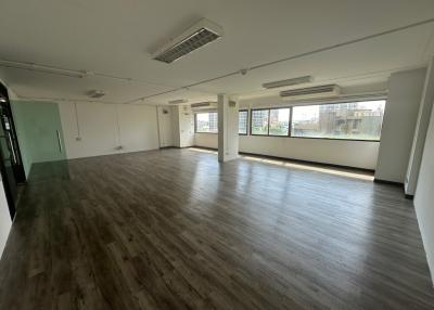 For Rent Bangkok Office Lat Phrao BTS Ha Yaek Lat Prao MRT Phahon Yothin Chatuchak