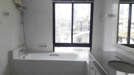 For Rent Bangkok Apartment Langsuan BTS Chit Lom Pathum Wan