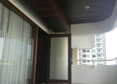 4-BR Condo at Tower Park near ARL Makkasan