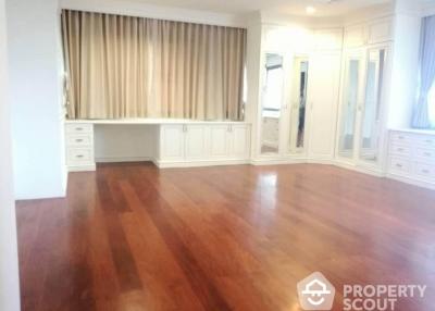 4-BR Condo at Tower Park near ARL Makkasan