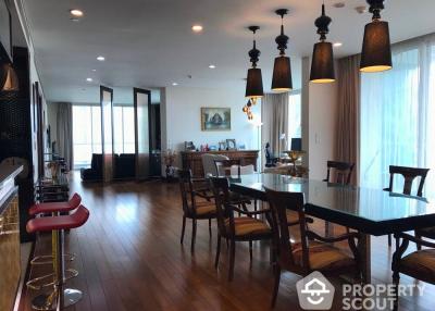 3-BR Condo at The Park Chidlom near BTS Chit Lom