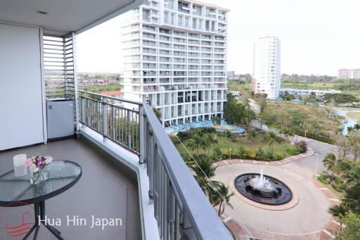 Boathouse exclusive 1 bedroom corner condo with fantastic Seaview for sale