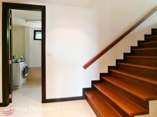 A Sea View 3 Bedroom Balinese Pool Villa inside Popular Panorama Project (Completed And Furnished)