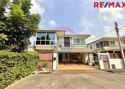 300 Sqm., 5 Beds House listed for ฿ 6,999,000.