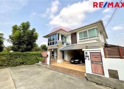 300 Sqm., 5 Beds Townhouse listed for ฿ 6,999,000.