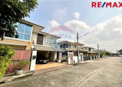 300 Sqm., 5 Beds Townhouse listed for ฿ 6,999,000.