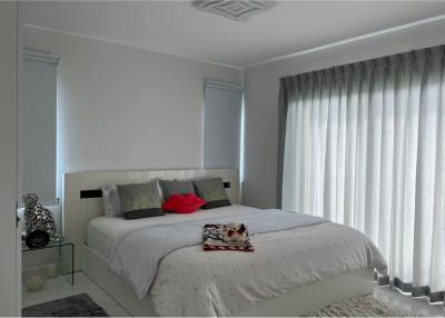 2 Bedroom Condo for Sale Supalai Mare