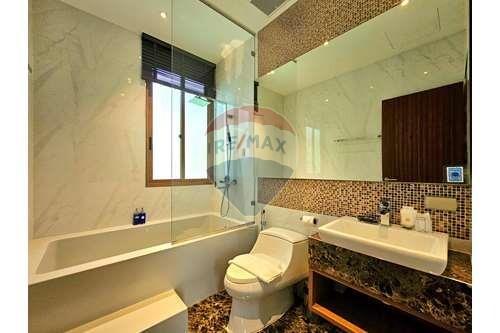 Investment Villa & Residences in Hua Hin Soi 112 For Sale