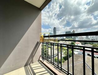 Art at Thonglor  Modern 1 Bedroom Condo For Rent in Thong Lo