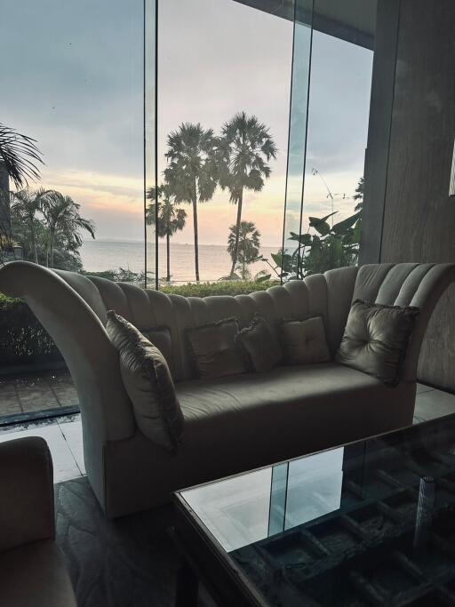 for rent condo the palm wongamat beach front pattaya 2 bed (S03-1707)