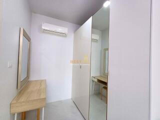 3 Bedrooms Villa / Single House in Permsub Garden Resort East Pattaya H010971