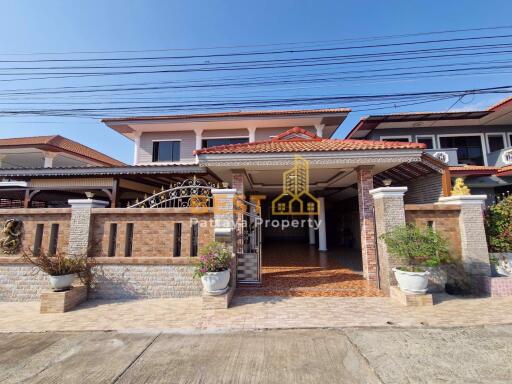 4 Bedrooms Villa / Single House in Eakmongkol 4 East Pattaya H011689