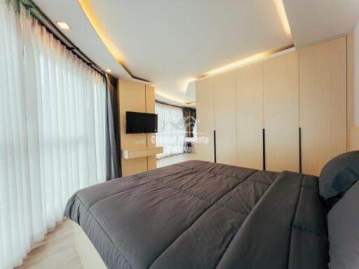 Spacious, newly renovated, 2 bedroom, 2 bathroom, penthouse for sale in City Garden, central Pattaya.