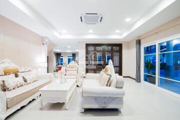 Very spacious, 5 bedroom, 6 bathroom, private pool villa for sale or rent in East Pattaya.