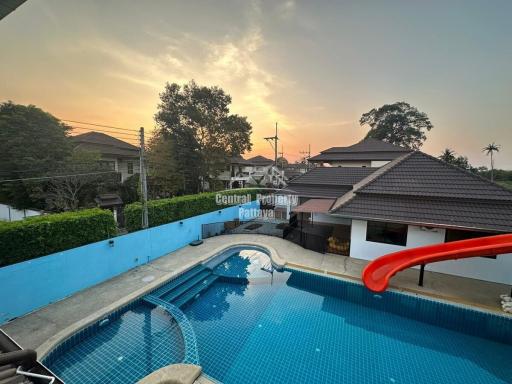 Very spacious, 5 bedroom, 6 bathroom house with private pool for sale or rent in Na Jomtien.