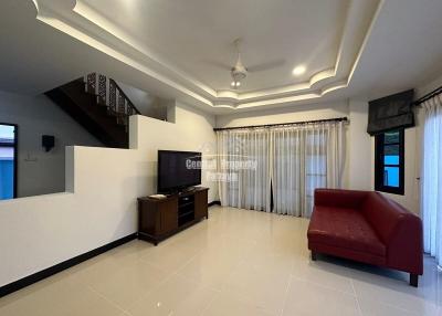 Very spacious, 5 bedroom, 6 bathroom house with private pool for sale or rent in Na Jomtien.