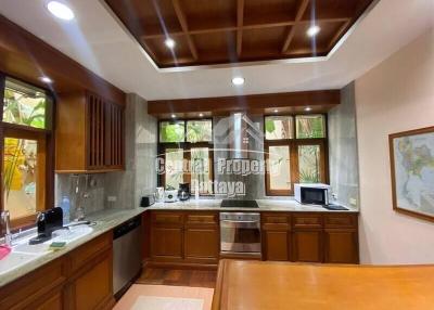 Beautiful, 3 bedroom, 3 bathroom, private pool villa for sale in Na Jomtien.