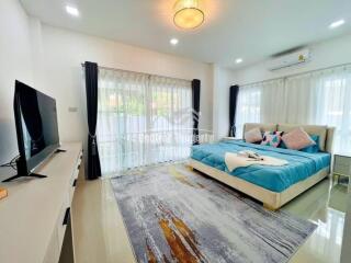 Newly renovated, 3 bedroom, 2 bathroom, private pool villa for sale in East Pattaya.