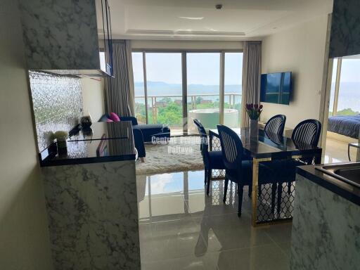 Superb, 2 bedroom, 2 bathroom, corner unit for rent in Riviera Monaco, Na Jomtien.